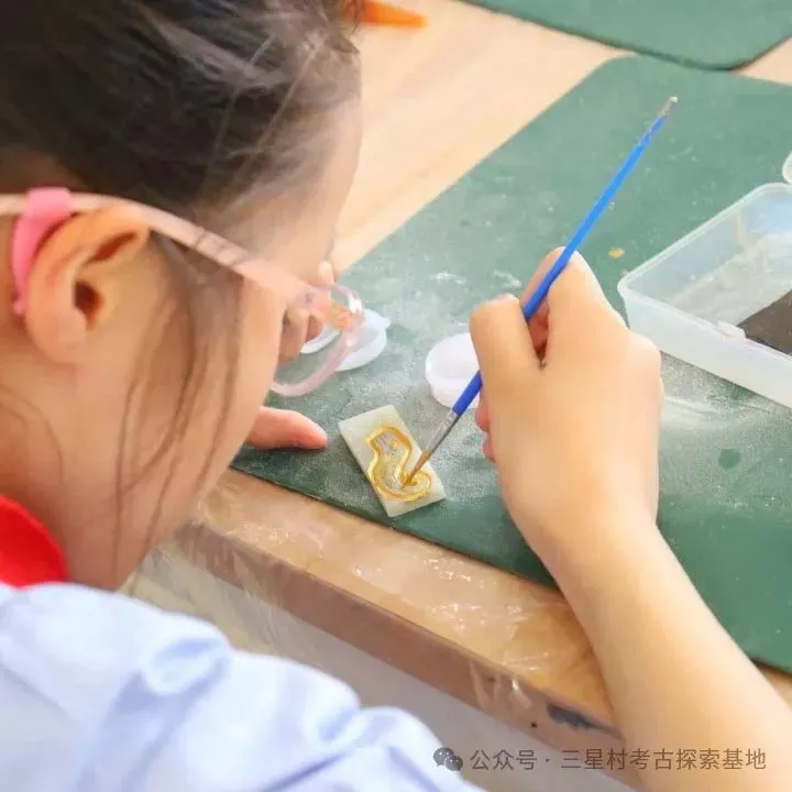 蛇年蛇玉器