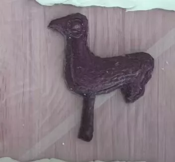 小朋友制作的青铜鸟。为三星堆博物馆的活动专门研发的